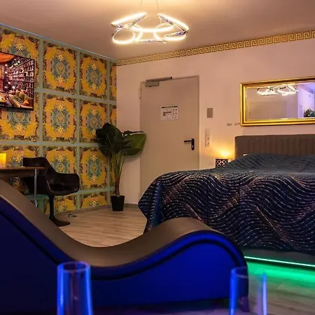 Luxury Whirlpool Jacuzzi *